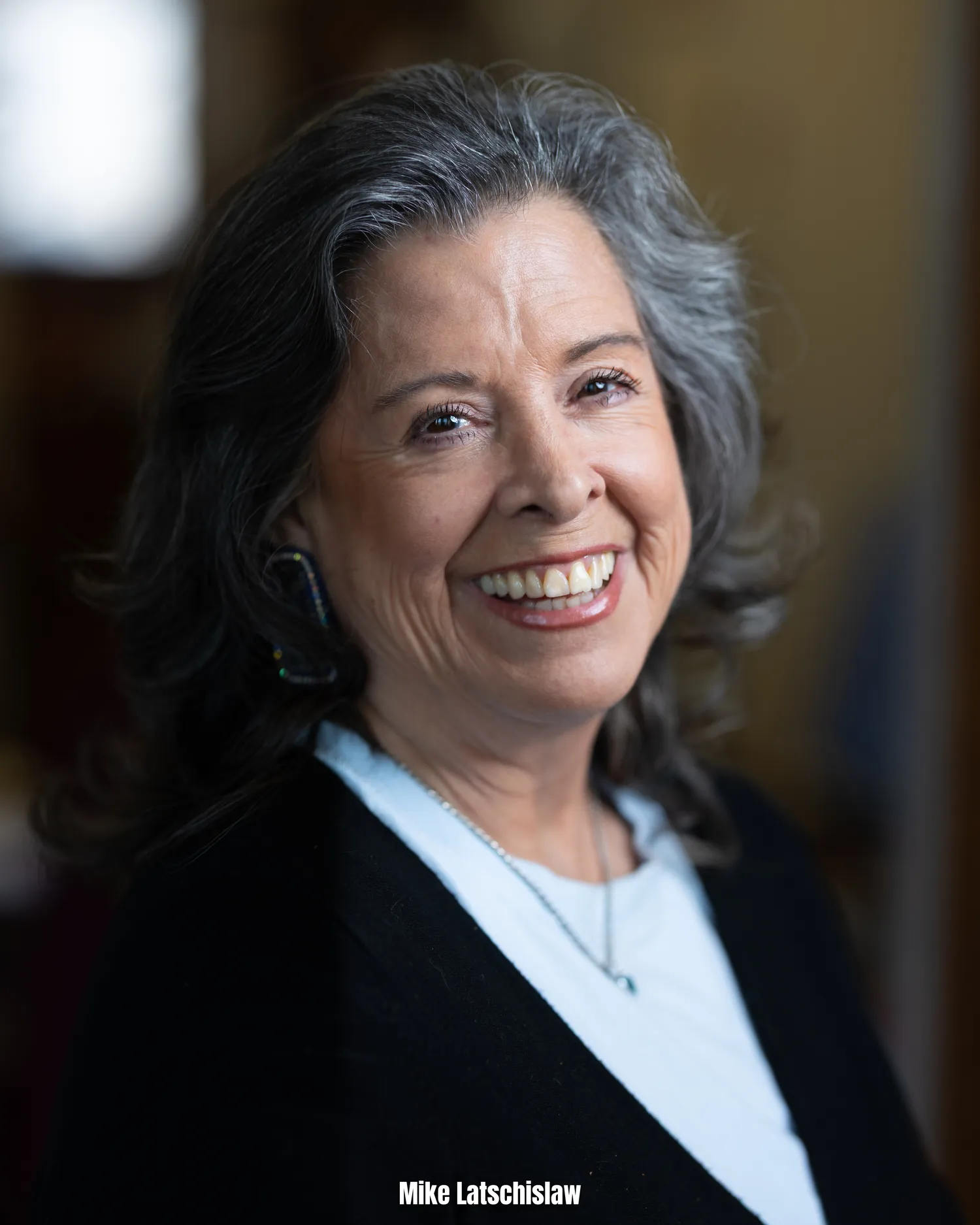 Head shot of Dr. Cynthia Wesley-Esquimaux